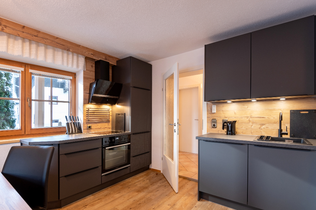 003_Haus_Smaragd_Muehlbach_124_Bramberg_12_Kueche.jpg